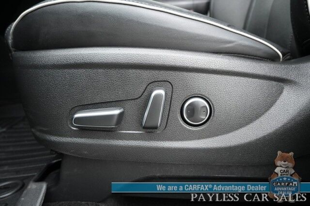 2025 Hyundai Palisade SEL / AWD / Auto Start / Power & Heated Leather Seats / Navigation / Adaptive Cruise / Lane Depart & Blind Spot / Back Up Camera / Rear Parking Sensors / 3rd Row / Seats 7 / Apple CarPlay & Android Auto / 1-Owner Anchorage AK