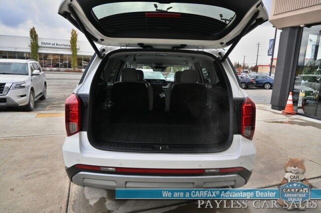 2025 Hyundai Palisade SEL / AWD / Auto Start / Power & Heated Leather Seats / Navigation / Adaptive Cruise / Lane Departure & Blind Spot / Apple CarPlay & Android Auto / Back Up Camera / Rear Parking Sensors / 3rd Row / Seats 7 / 1-Owner Anchorage AK 2025 Hyundai Palisade SEL / AWD / Auto Start / Power & Heated Leather Seats / Navigation / Adaptive Cruise / Lane Departure & Blind Spot / Apple CarPlay & Android Auto / Back Up Camera / Rear Parking Sensors / 3rd Row / Seats 7 / 1-Owner Anchorage AK