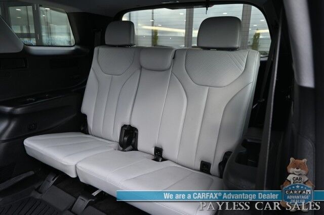 2025 Hyundai Palisade SEL / AWD / Auto Start / Power & Heated Leather Seats / Navigation / Adaptive Cruise / Lane Departure & Blind Spot / Apple CarPlay & Android Auto / Back Up Camera / Rear Parking Sensors / 3rd Row / Seats 7 / 1-Owner Anchorage AK