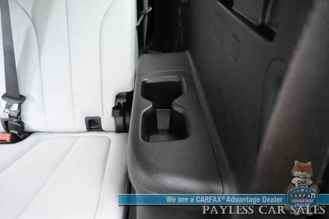 2025 Hyundai Palisade SEL / AWD / Auto Start / Power & Heated Leather Seats / Navigation / Adaptive Cruise / Lane Departure & Blind Spot / Rear Captain Chairs / 3rd Row / Seats 7 / Apple CarPlay & Android Auto / Back Up Camera / 1-Owner Anchorage AK