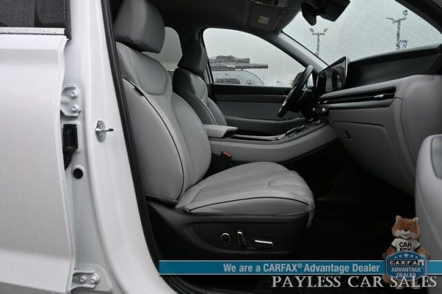 2025 Hyundai Palisade SEL / AWD / Auto Start / Power & Heated Leather Seats / Navigation / Adaptive Cruise / Lane Departure & Blind Spot / Rear Captain Chairs / 3rd Row / Seats 7 / Apple CarPlay & Android Auto / Back Up Camera / 1-Owner Anchorage AK