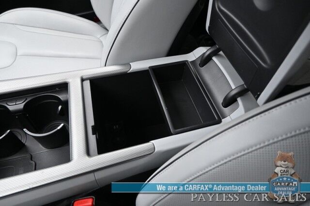 2025 Hyundai Palisade SEL / AWD / Auto Start / Power & Heated Leather Seats / Navigation / Adaptive Cruise / Lane Departure & Blind Spot / Rear Captain Chairs / 3rd Row / Seats 7 / Apple CarPlay & Android Auto / Back Up Camera / 1-Owner Anchorage AK
