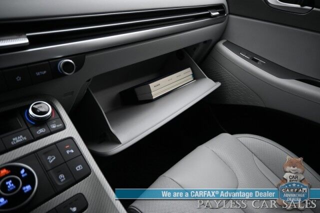 2025 Hyundai Palisade SEL / AWD / Auto Start / Power & Heated Leather Seats / Navigation / Adaptive Cruise / Lane Departure & Blind Spot / Rear Captain Chairs / 3rd Row / Seats 7 / Apple CarPlay & Android Auto / Back Up Camera / 1-Owner Anchorage AK