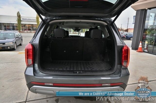 2025 Hyundai Palisade SEL / AWD / AutoStart / Power & Heated Leather Seats / Navigation / Lane Departure & Blind Spot Alert / Apple CarPlay & Android Auto / Keyless Entry & Start / 3rd Row / Rear Captains Chairs / Seats 7 / 1-Owner Anchorage AK 2025 Hyundai Palisade SEL / AWD / AutoStart / Power & Heated Leather Seats / Navigation / Lane Departure & Blind Spot Alert / Apple CarPlay & Android Auto / Keyless Entry & Start / 3rd Row / Rear Captains Chairs / Seats 7 / 1-Owner Anchorage AK