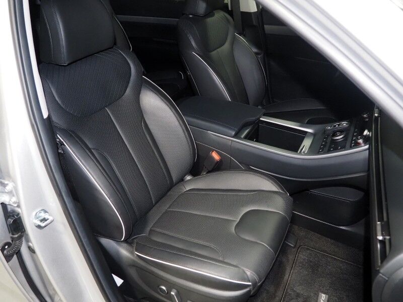 2025 Hyundai Palisade SEL Premium *NAVIGATION, ADAPTIVE CRUISE, SAFETY ALERTS, 360 VIEW CAMERAS, MOONROOF, CLIMATE SEATS, HEATED STEERING, 2ND ROW CAPTAIN'S, POWER LIFTGATE, REMOTE START, WIRELESS CHARGING, ANDROID & APPLE