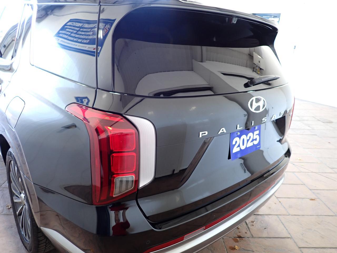 2025 Hyundai Palisade Ultimate Calligraphy 7-PASS 4WD LEATHER NAVI SUNROOF Listowel ON