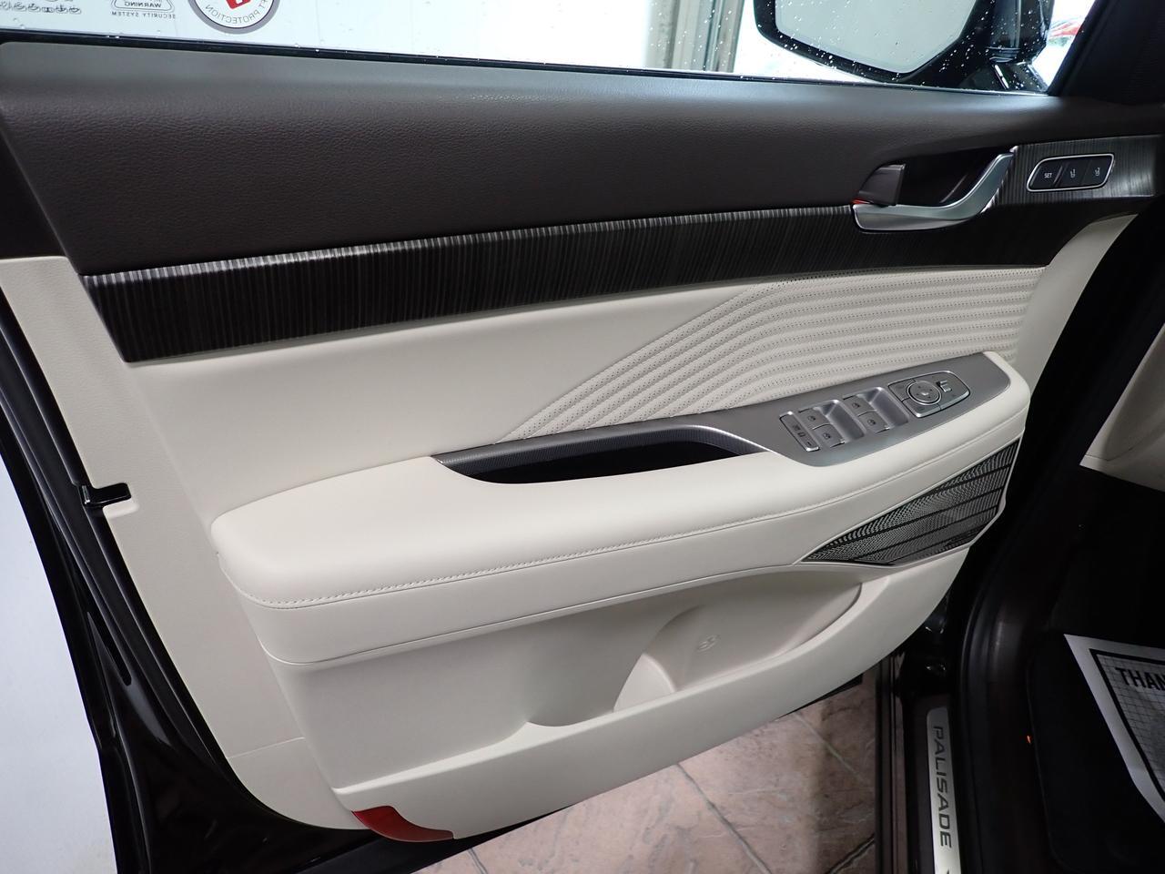 2025 Hyundai Palisade Ultimate Calligraphy AWD 7 PASS LEATHER NAVI SUNROOF Listowel ON