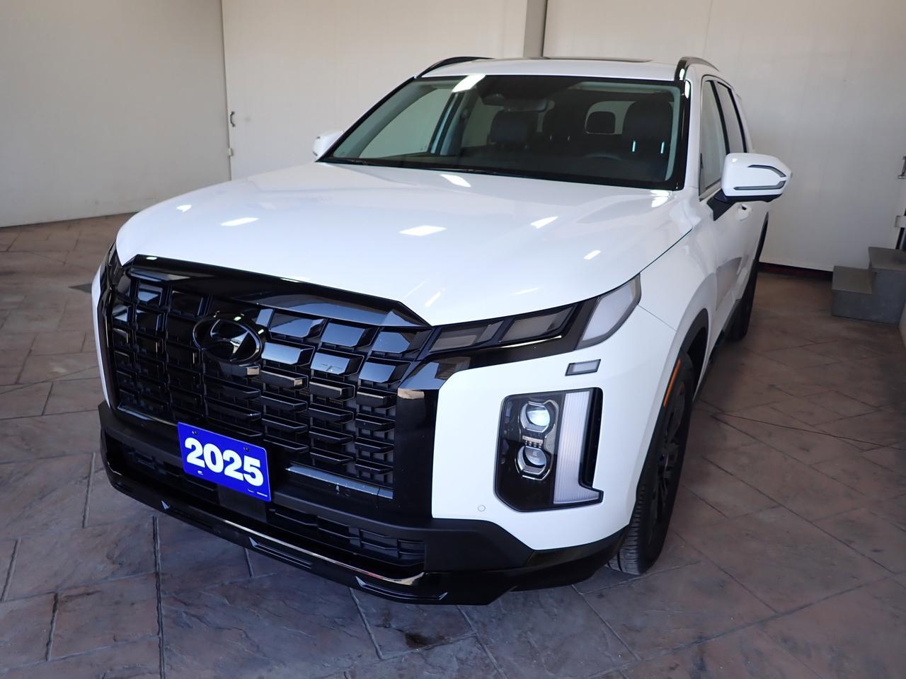 2025 Hyundai Palisade Urban 7-PASS AWD 2ND ROW BUCKETS LEATHER NAVI SUNROOF Listowel ON