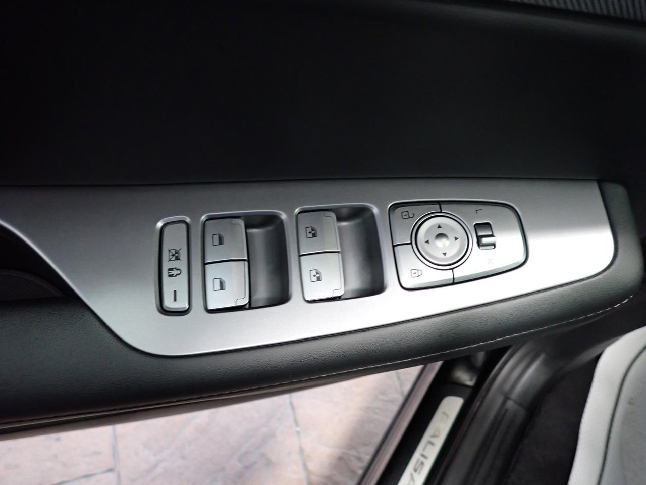 2025 Hyundai Palisade Urban 7-PASS AWD LEATHER NAVI SUNROOF BUCKET SEATS Listowel ON