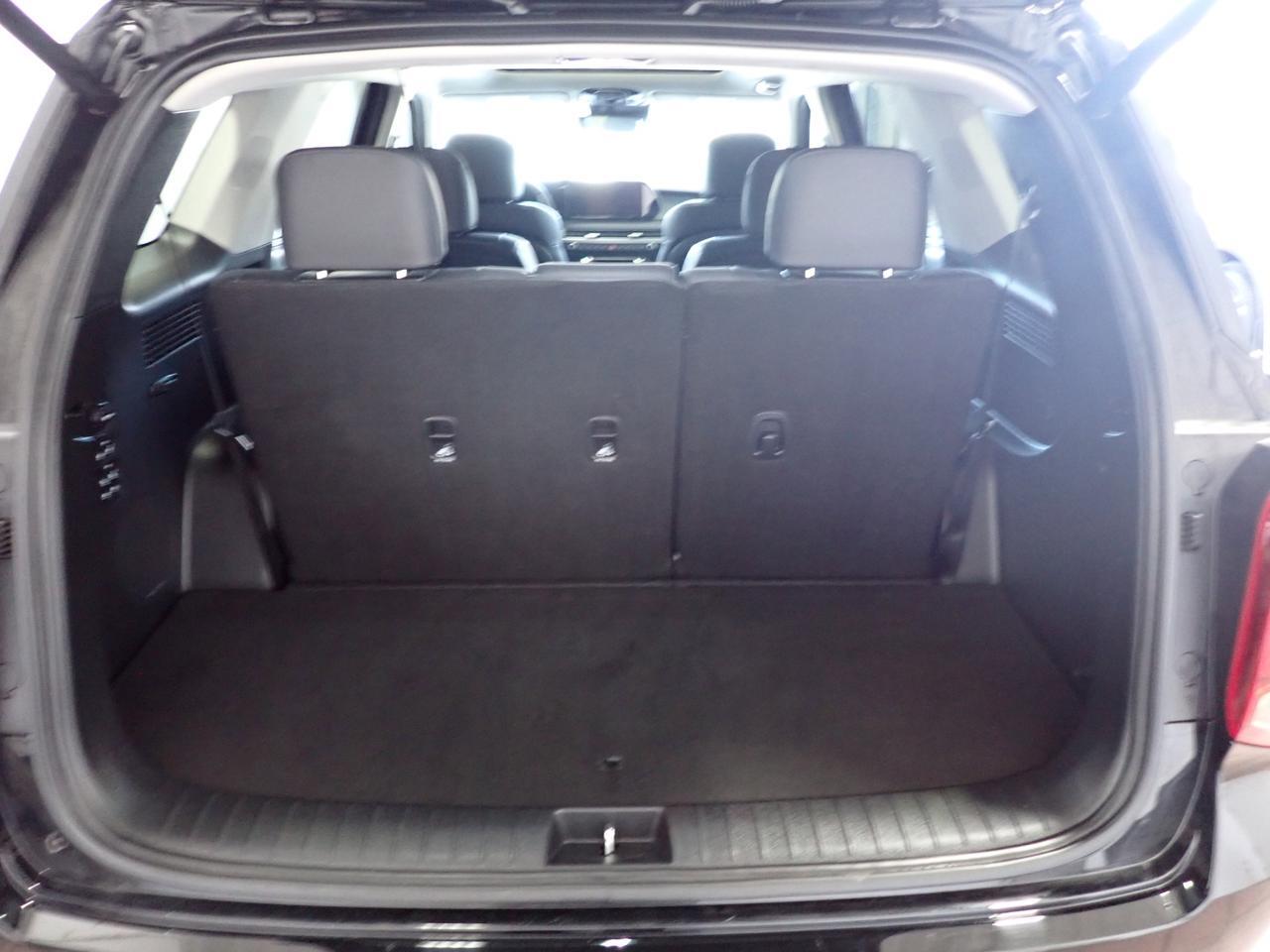 2025 Hyundai Palisade Urban 7-PASS AWD LEATHER NAVI SUNROOF BUCKET SEATS Listowel ON