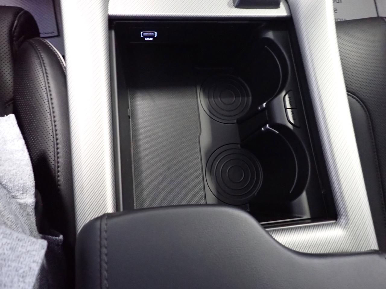 2025 Hyundai Palisade Urban 7-PASS AWD LEATHER NAVI SUNROOF BUCKET SEATS Listowel ON