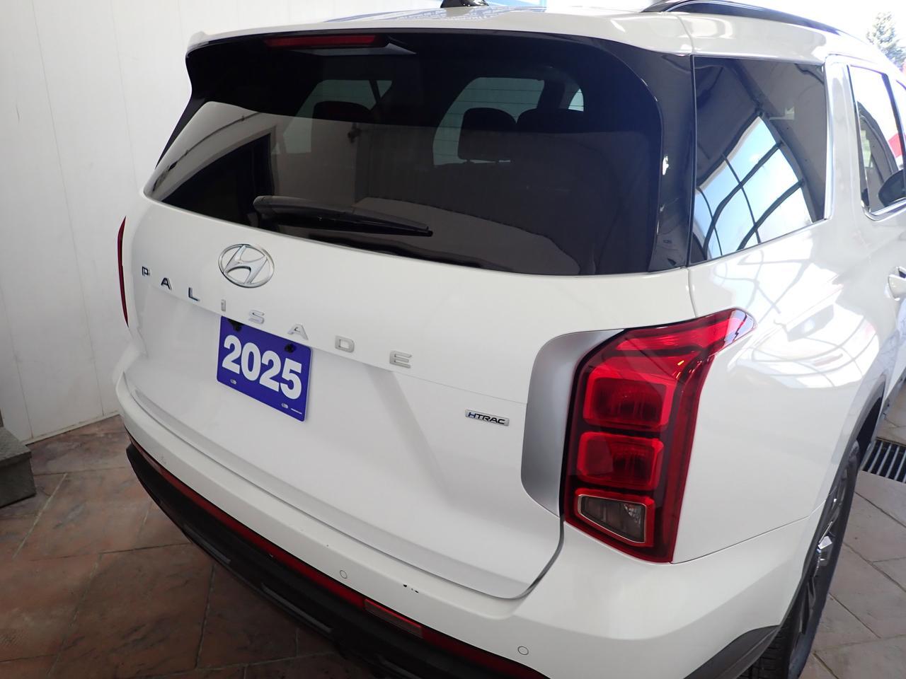 2025 Hyundai Palisade Urban 7-PASS AWD LEATHER NAVI SUNROOF Listowel ON