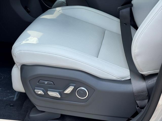 2025 Hyundai SANTA FE HYBRID Calligraphy Chantilly VA
