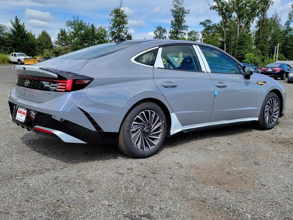 2025 Hyundai SONATA HYBRID Limited Chantilly VA