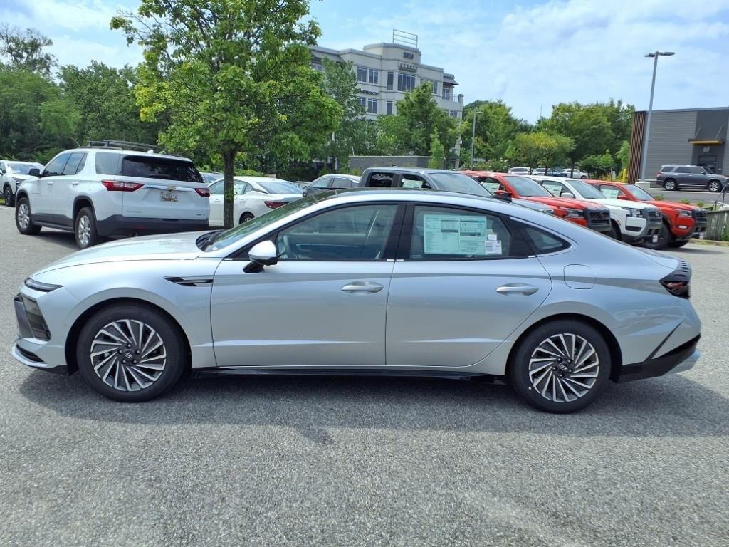 2025 Hyundai SONATA HYBRID Limited Waldorf MD