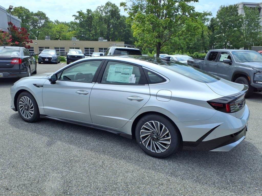 2025 Hyundai SONATA HYBRID Limited Waldorf MD