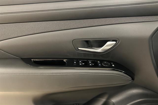 2025 Hyundai Santa Cruz SEL Activity