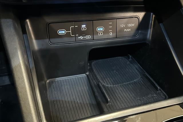 2025 Hyundai Santa Cruz SEL Activity