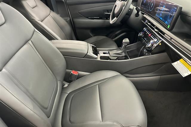 2025 Hyundai Santa Cruz SEL Activity