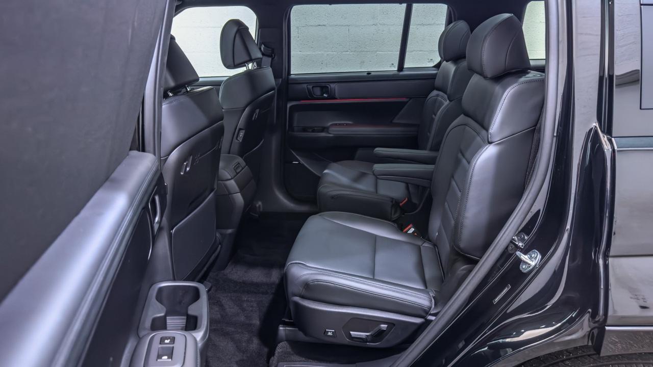2025 Hyundai Santa Fe Calligraphy AWD Tallmadge OH