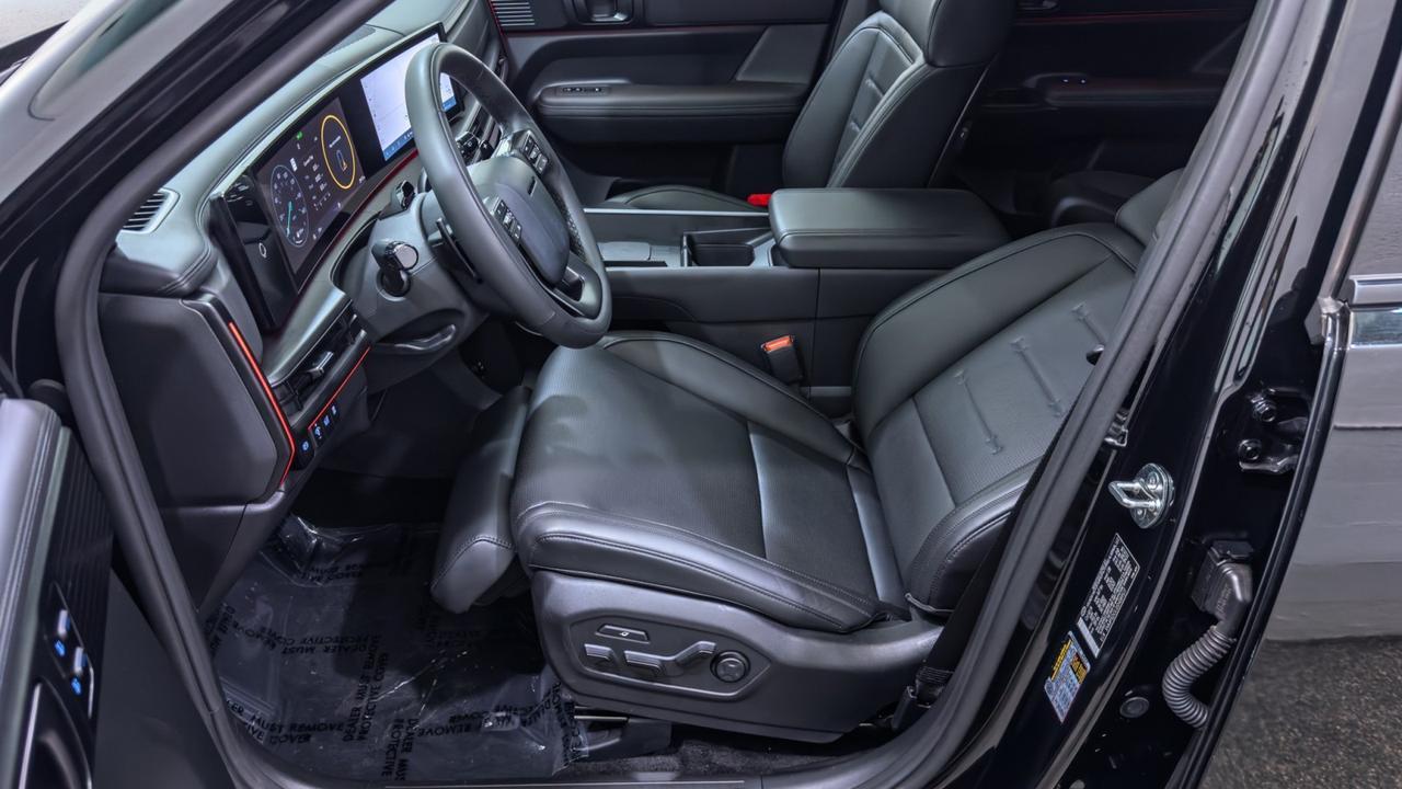 2025 Hyundai Santa Fe Calligraphy AWD Tallmadge OH