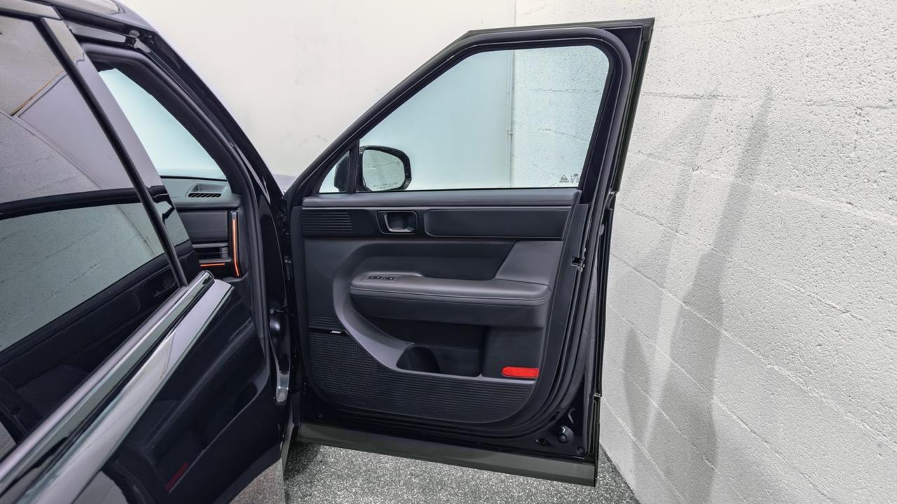 2025 Hyundai Santa Fe Calligraphy AWD Tallmadge OH