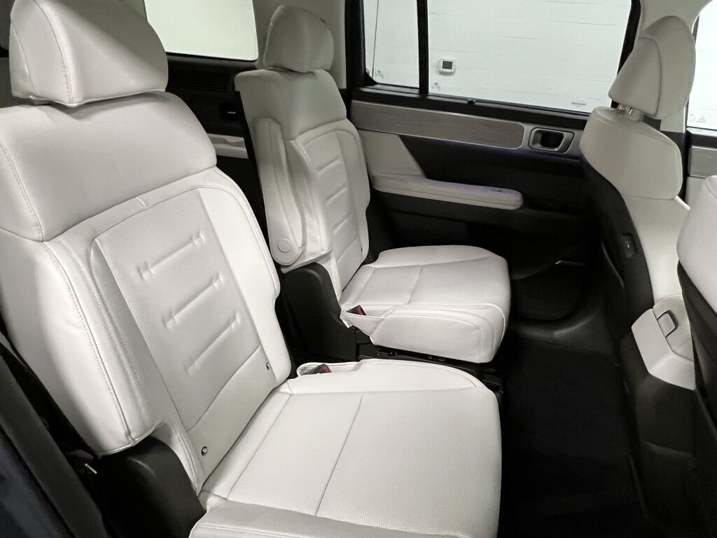 2025 Hyundai Santa Fe Hybrid Calligraphy Highlands Ranch CO