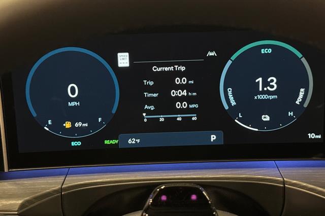 2025 Hyundai Santa Fe Hybrid Limited