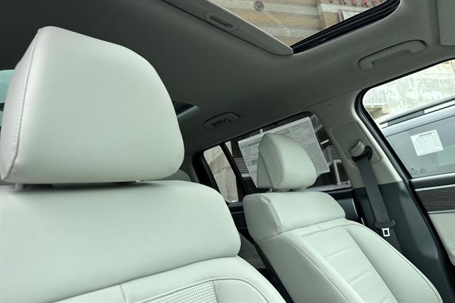 2025 Hyundai Santa Fe Hybrid Limited