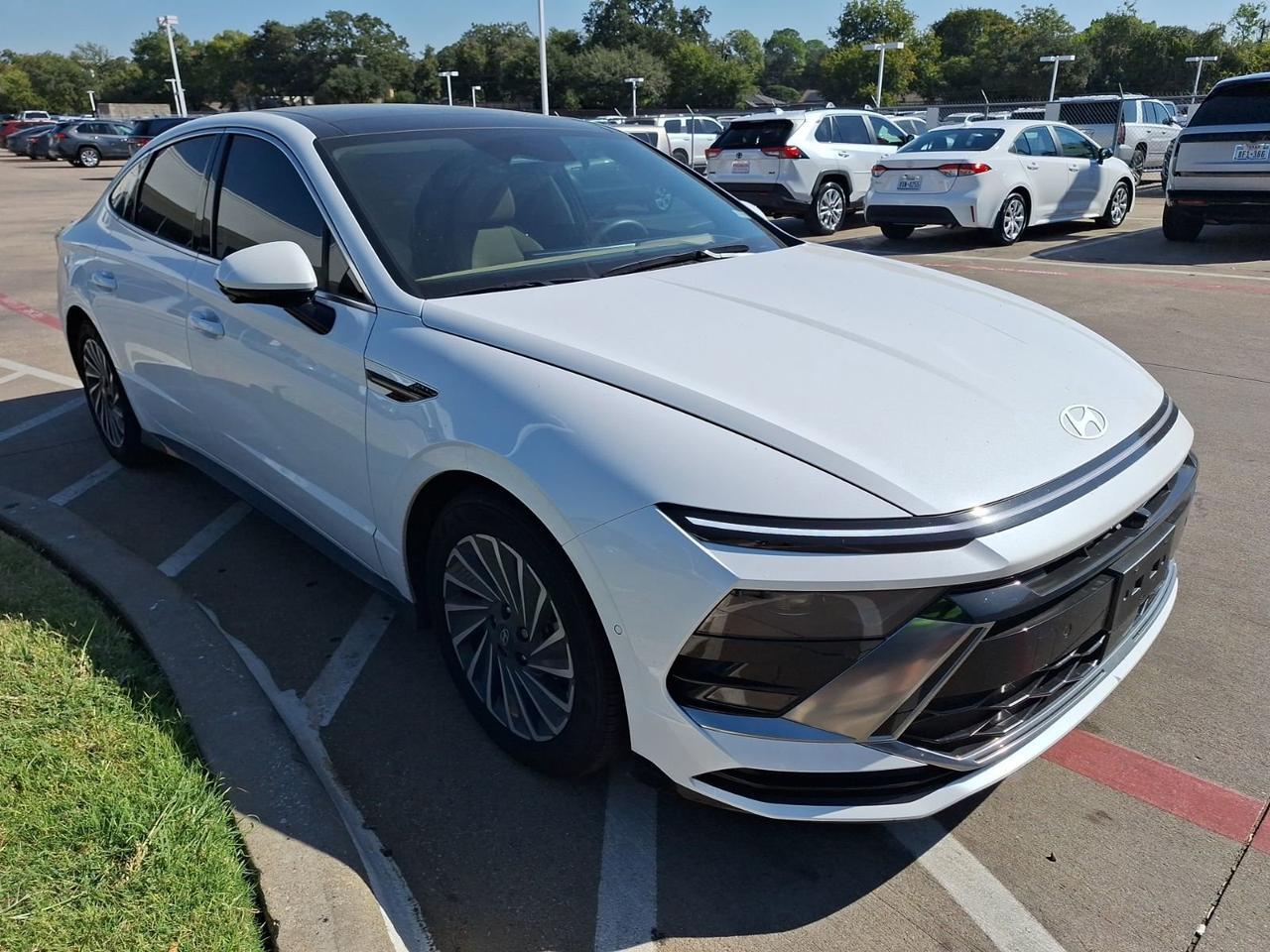 2025 Hyundai Sonata Hybrid Limited Hurst TX