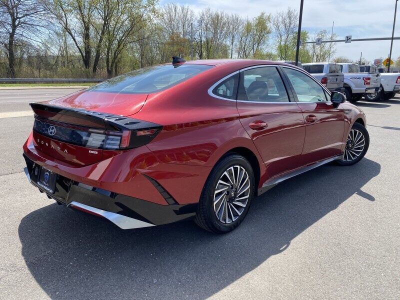2025 Hyundai Sonata Hybrid SEL Springfield PA