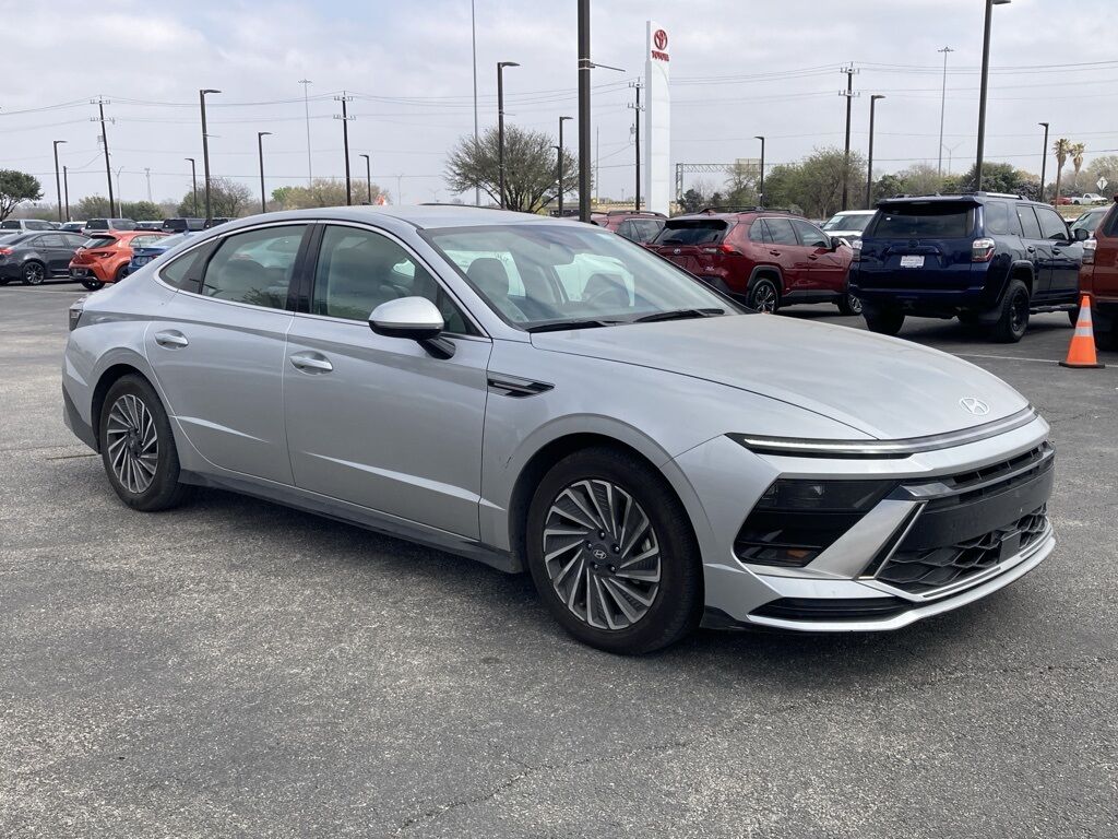 2025 Hyundai Sonata Hybrid SEL