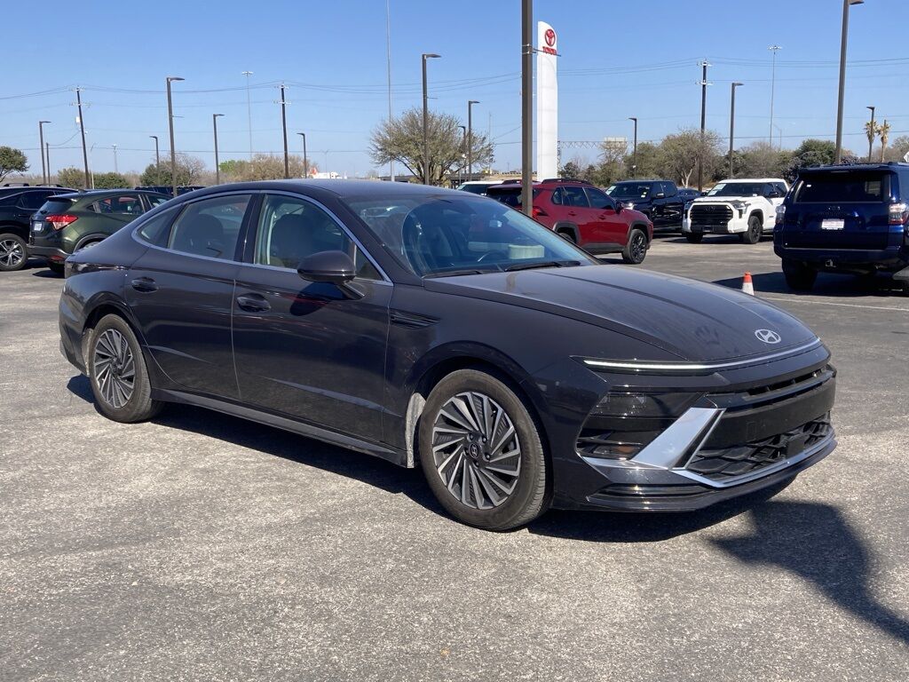 2025 Hyundai Sonata Hybrid SEL