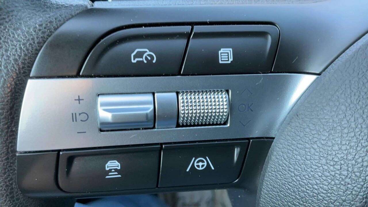 2025 Hyundai Sonata SEL 4dr Sedan Chesterfield MI