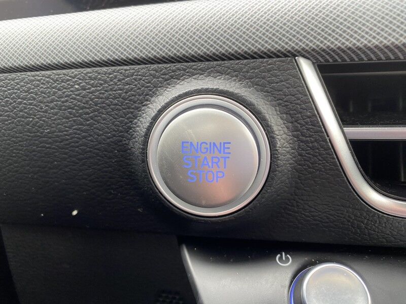 2025 Hyundai Sonata SEL Bristol  PA