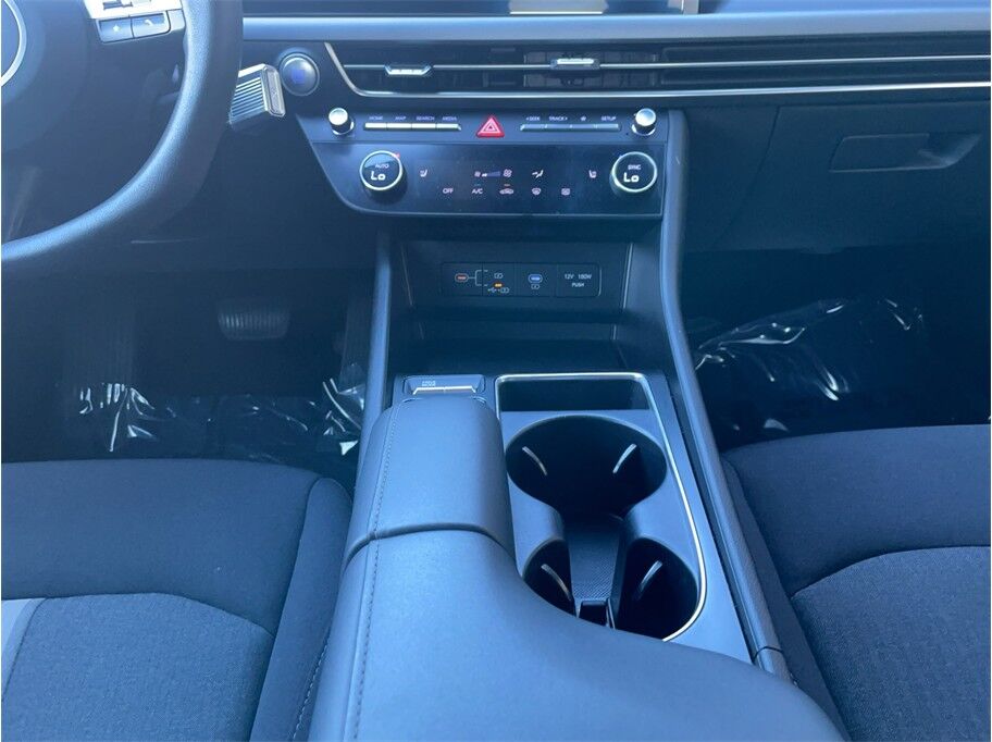 2025 Hyundai Sonata SEL Sedan 4D Port Orchard WA