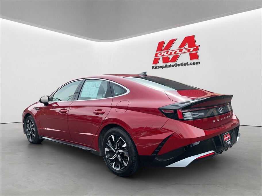 2025 Hyundai Sonata SEL Sedan 4D