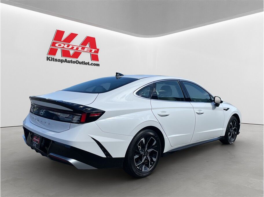 2025 Hyundai Sonata SEL Sedan 4D