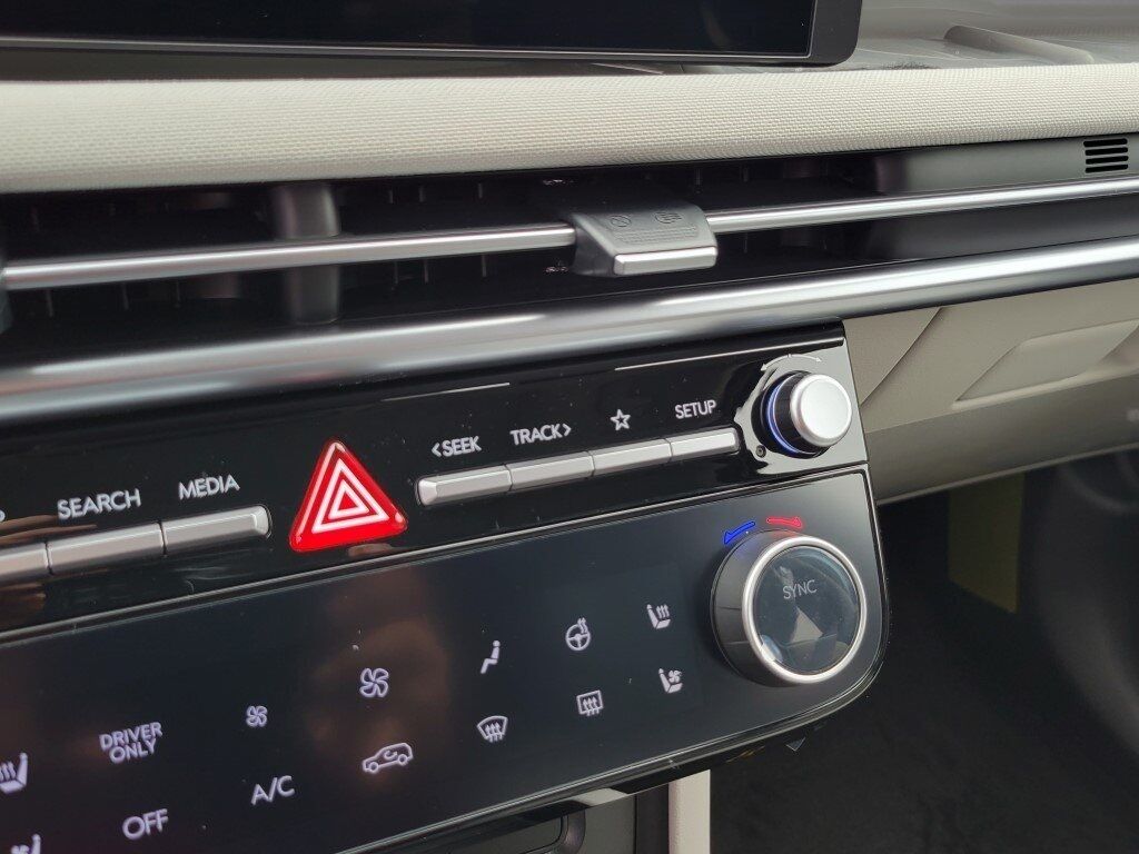 2025 Hyundai TUCSON HYBRID Limited Chantilly VA