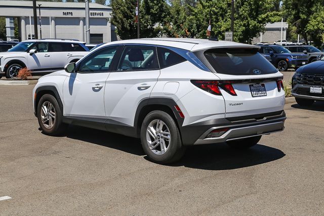 2025 Hyundai Tucson SE