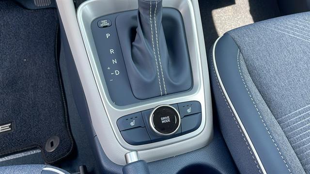 2025 Hyundai Venue Limited Corona CA