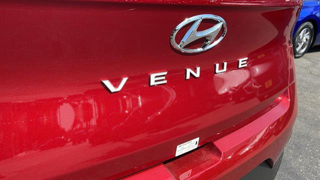 2025 Hyundai Venue Limited Corona CA