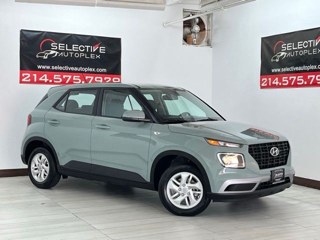 2025 Hyundai Venue SE