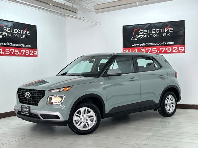 2025 Hyundai Venue SE
