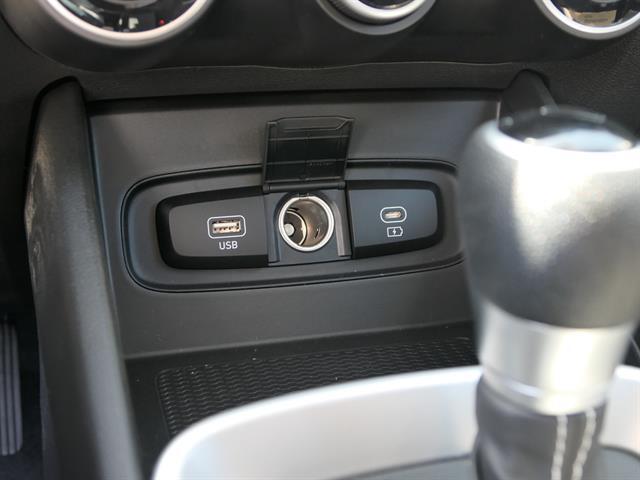 2025 Hyundai Venue SE
