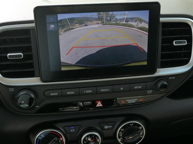 2025 Hyundai Venue SE