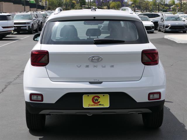 2025 Hyundai Venue SEL Glendora CA