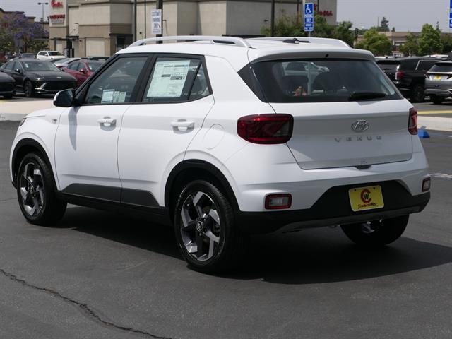 2025 Hyundai Venue SEL Glendora CA
