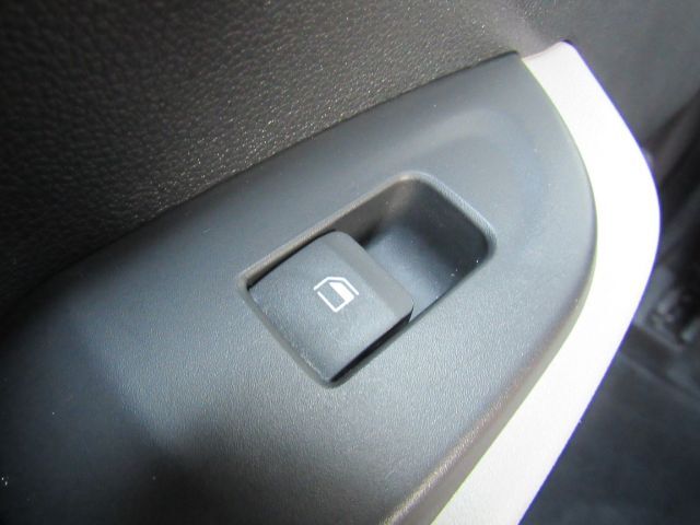 2025 Hyundai Venue SEL Limited photo 24