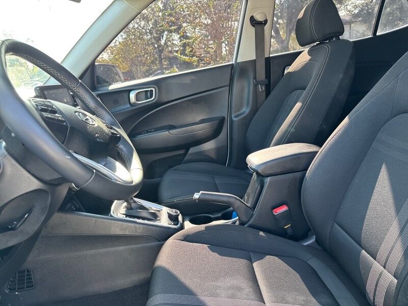 2025 Hyundai Venue SEL Seffner FL